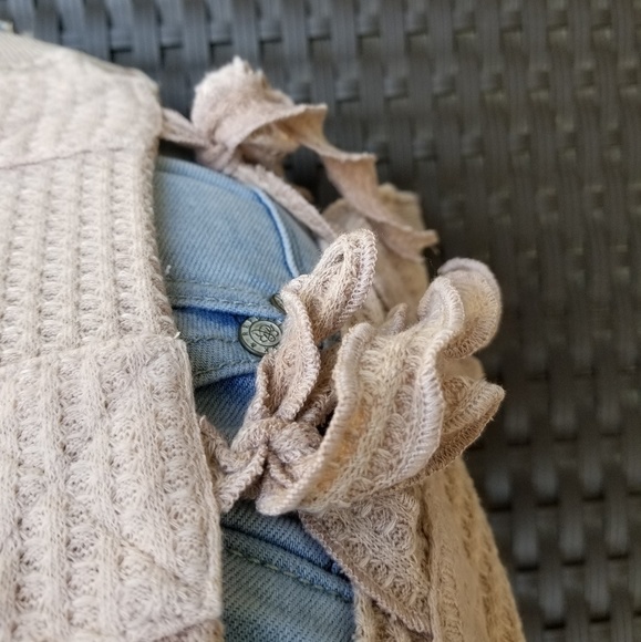 Beachy Top w/Side Ties - Picture 7 of 7